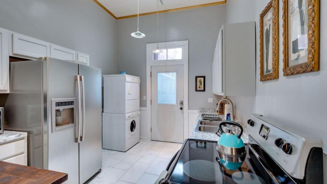 Elegant 2 Bed Directly On Forsyth Park Daire Savannah Dış mekan fotoğraf