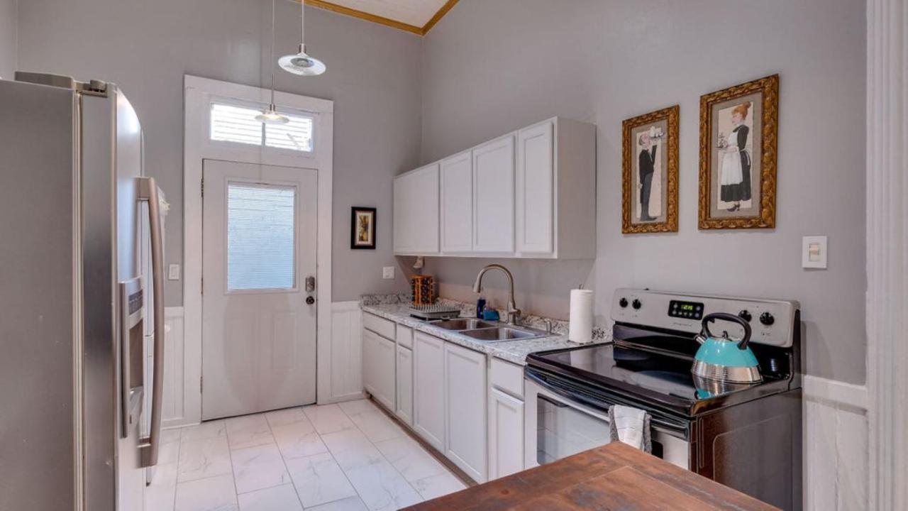 Elegant 2 Bed Directly On Forsyth Park Daire Savannah Dış mekan fotoğraf