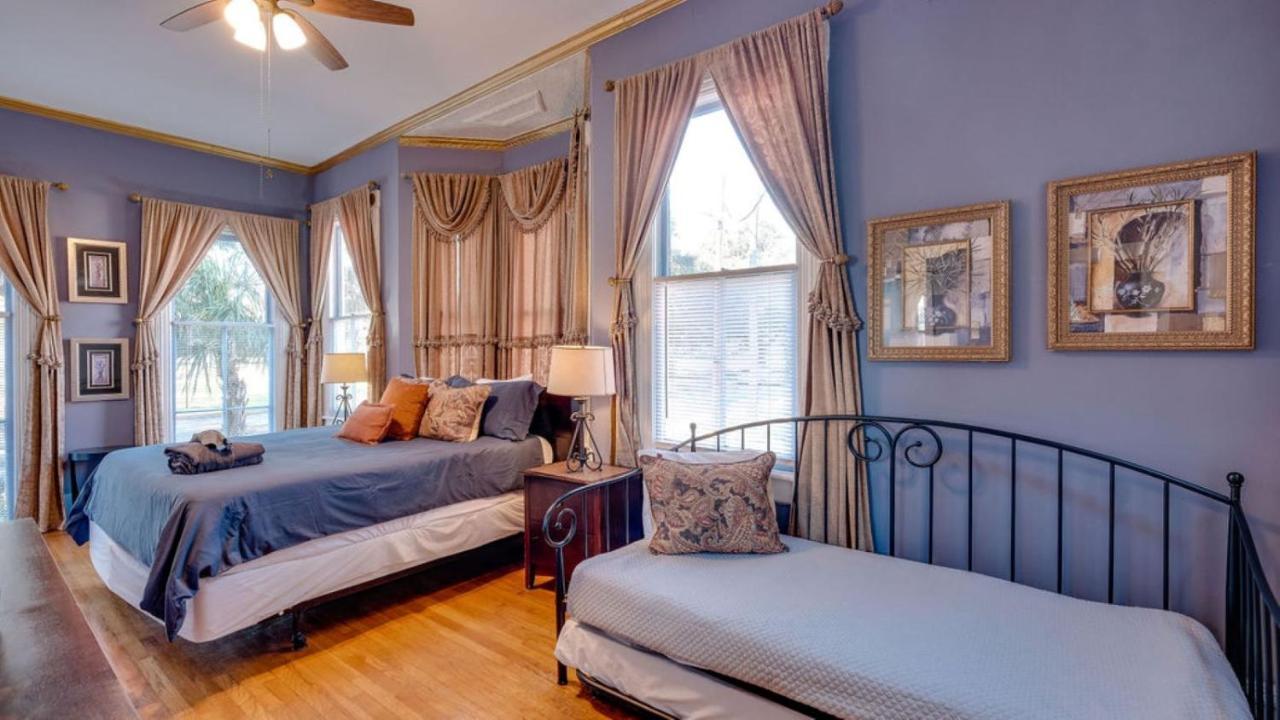 Elegant 2 Bed Directly On Forsyth Park Daire Savannah Dış mekan fotoğraf